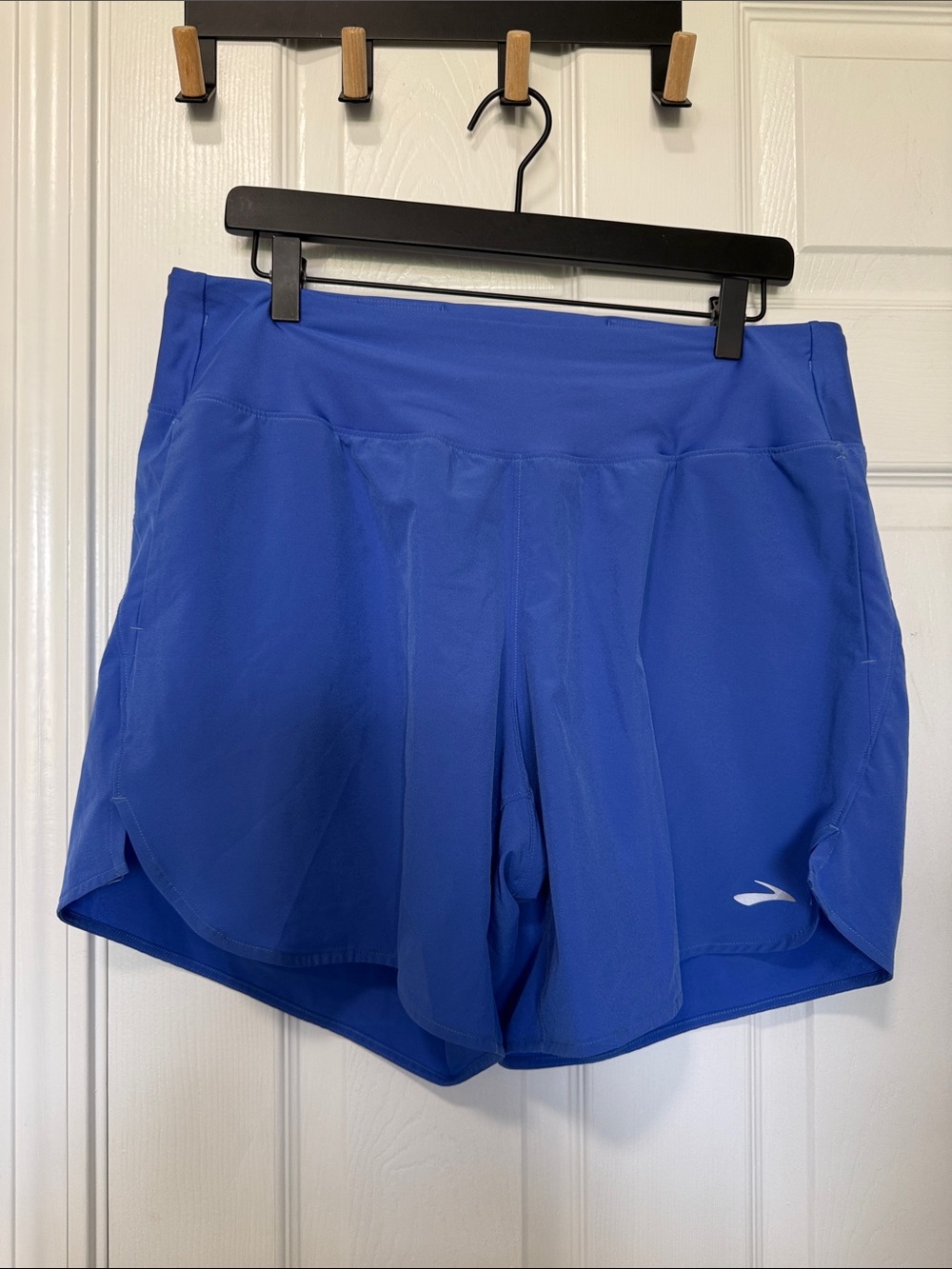 Brooks Royal Blue Chaser 7” Women's Running Shorts Sz L